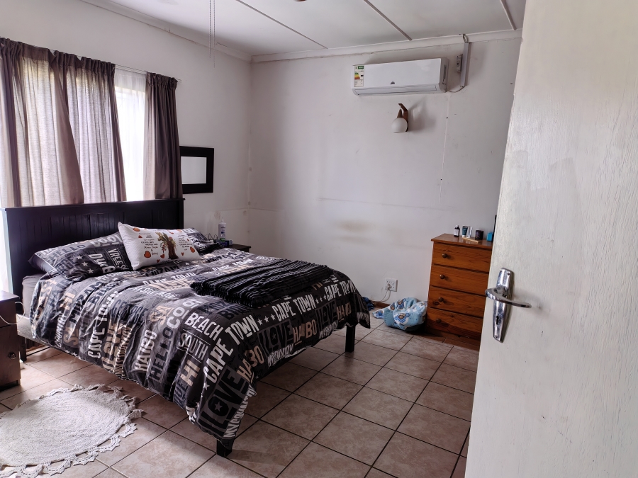 5 Bedroom Property for Sale in Van Riebeeck Hoogte Eastern Cape